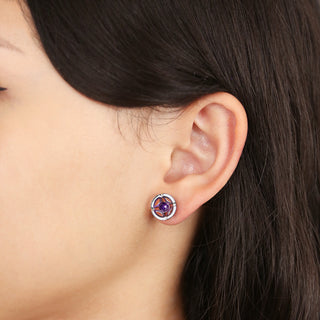 Jalan Besar Small Stud Earrings - Sterling Silver - Amethyst